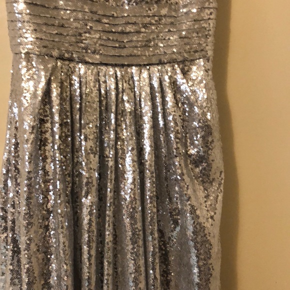 Floor length silver sequins gown - Picture 5 of 6